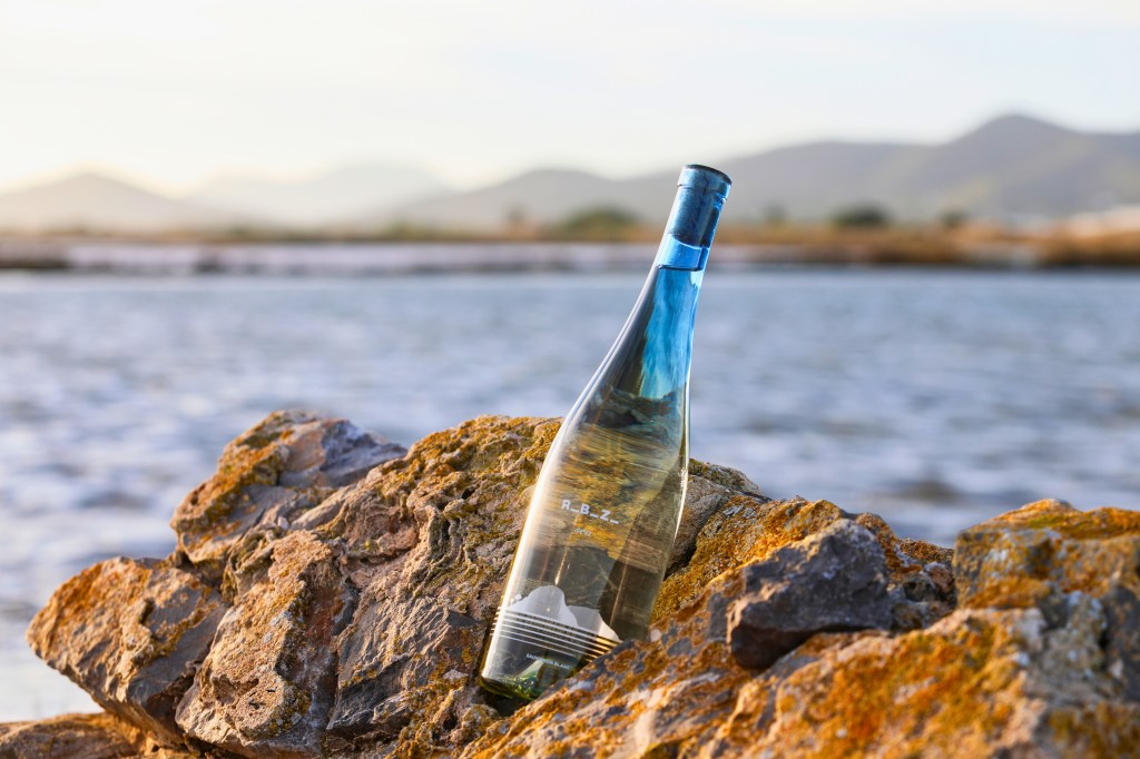 robiza-victor-franklin-ibiza-wine